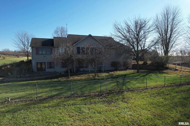 24080 287th Avenue, Barry, IL 62312