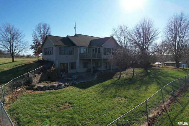 24080 287th Avenue, Barry, IL 62312