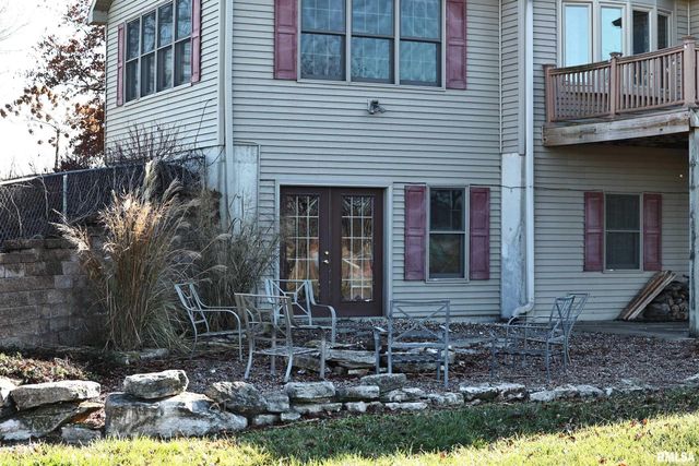 24080 287th Avenue, Barry, IL 62312