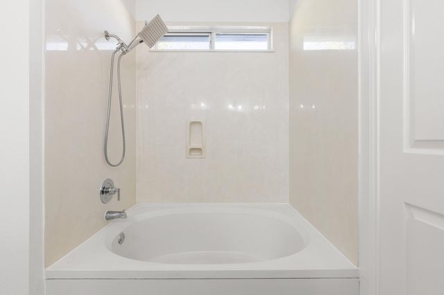 406 Golden Gate DR, Leander, TX 78641