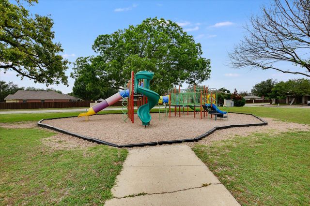 406 Golden Gate DR, Leander, TX 78641