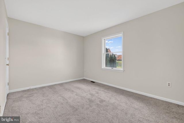 148 PALM LN, Lebanon, PA 17042