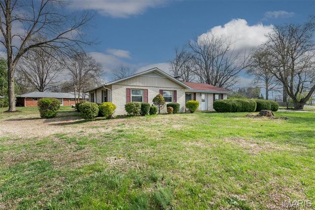 155 Troy Road, Collinsville, IL 62234
