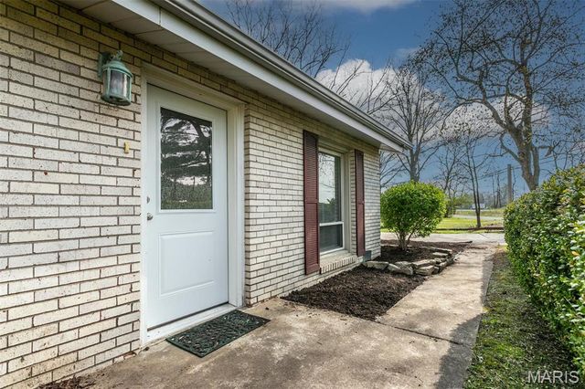 155 Troy Road, Collinsville, IL 62234