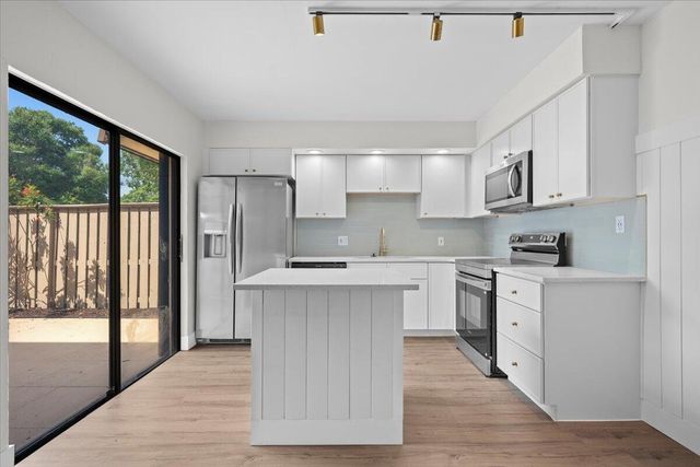 1417 14th Court, Palm Beach Gardens, FL 33410