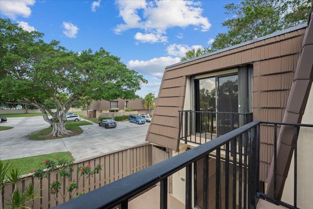 1417 14th Court, Palm Beach Gardens, FL 33410