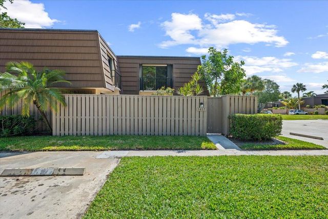1417 14th Court, Palm Beach Gardens, FL 33410