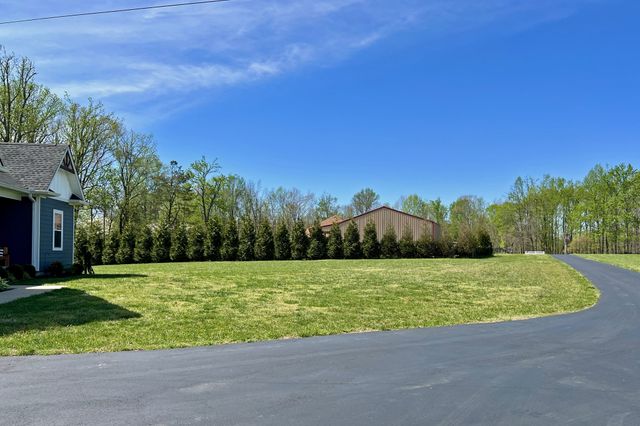 519 Northup Rd, Portland, TN 37148
