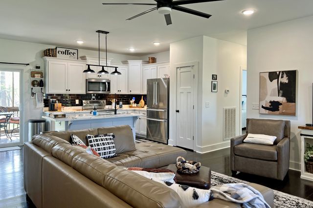 519 Northup Rd, Portland, TN 37148