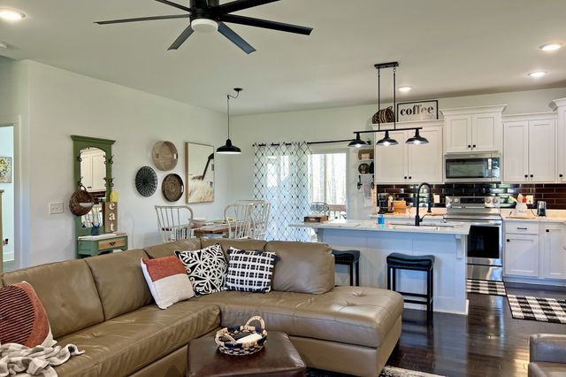 519 Northup Rd, Portland, TN 37148