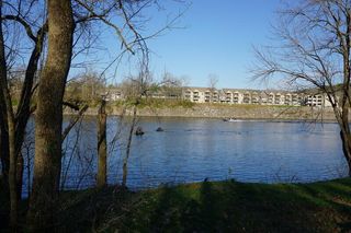 000 Iowa Colony Road, Hollister, MO 65672