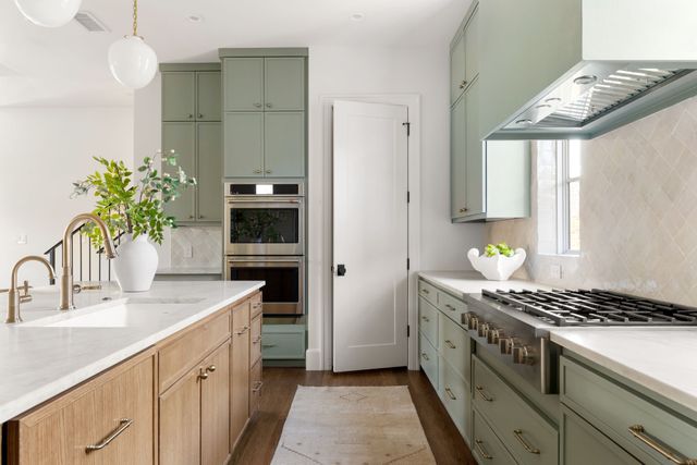 5901 Orchid Lane, Dallas, TX 75230