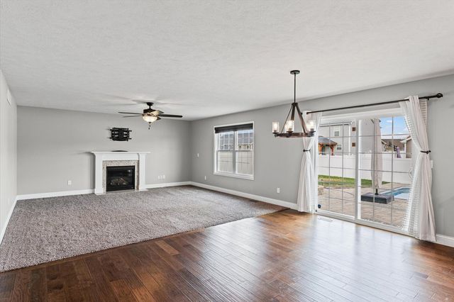 2008 Rylan Road, Mahomet, IL 61853