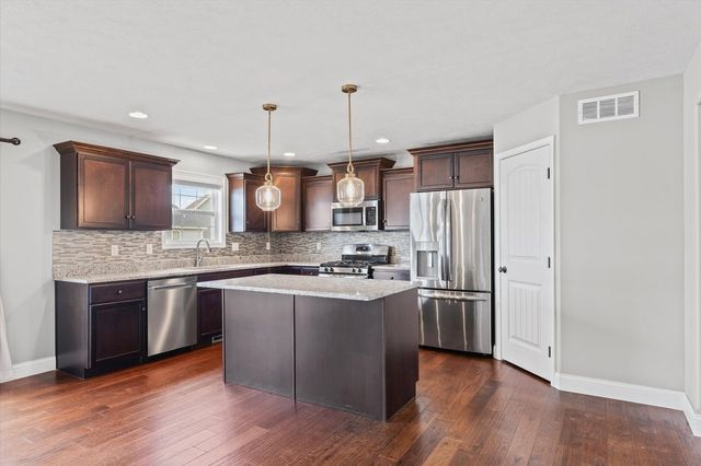 2008 Rylan Road, Mahomet, IL 61853