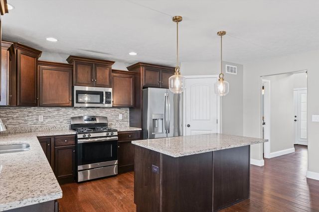 2008 Rylan Road, Mahomet, IL 61853