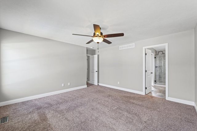 2008 Rylan Road, Mahomet, IL 61853