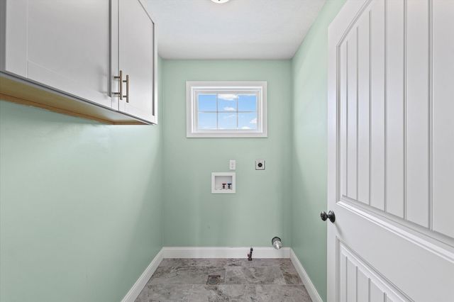 2008 Rylan Road, Mahomet, IL 61853