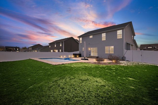 2008 Rylan Road, Mahomet, IL 61853