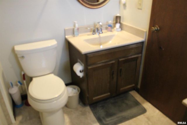 3542 Cedarview Ct Court 3542, Bettendorf, IA 52722