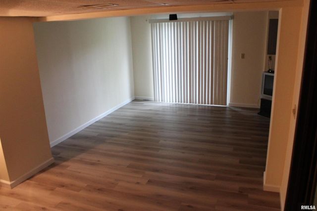 3542 Cedarview Ct Court 3542, Bettendorf, IA 52722