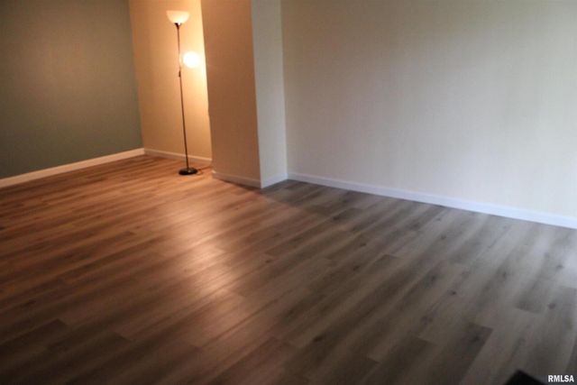 3542 Cedarview Ct Court 3542, Bettendorf, IA 52722