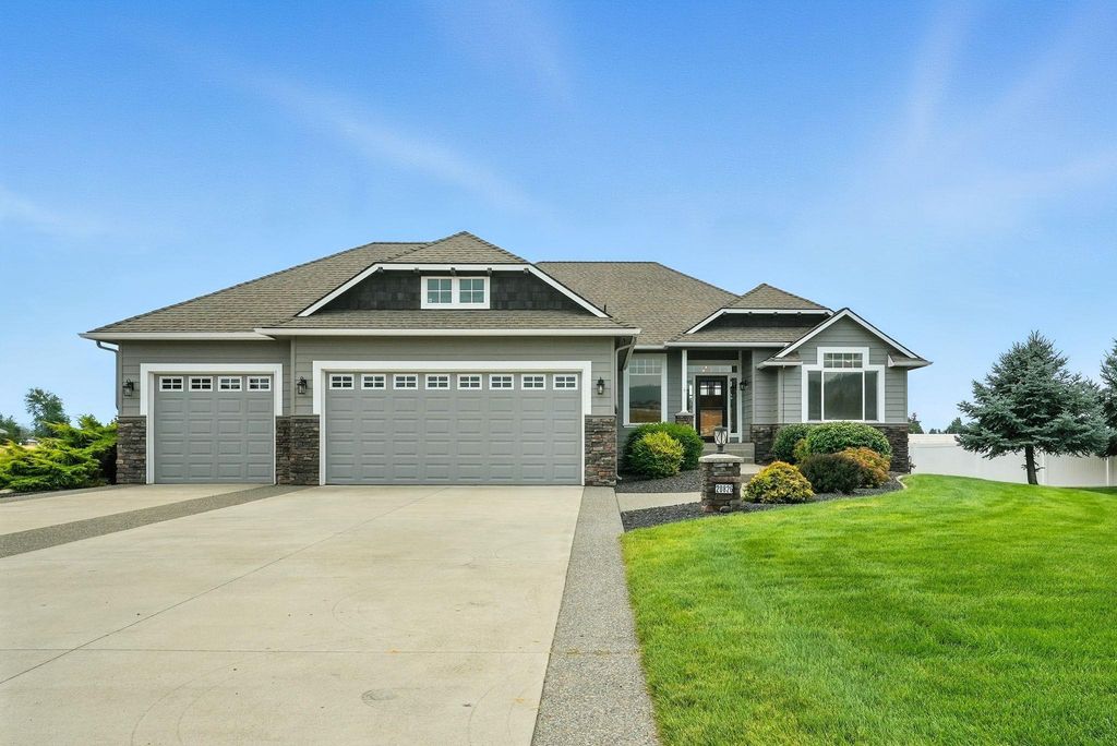 20826 E Happy Trails Ln, Otis Orchards, WA 99027