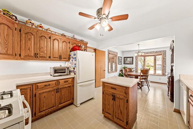 5525 W Leroy AVENUE, Milwaukee, WI 53220