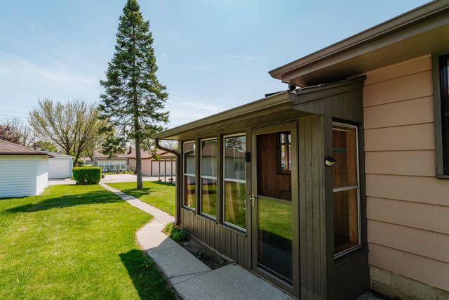5525 W Leroy AVENUE, Milwaukee, WI 53220