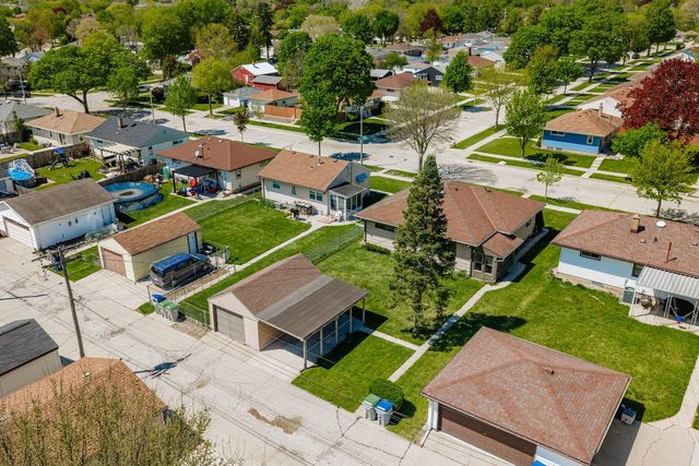 5525 W Leroy AVENUE, Milwaukee, WI 53220