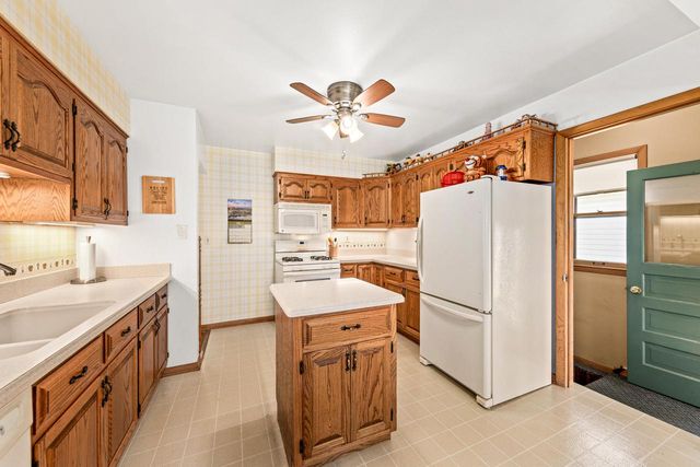 5525 W Leroy AVENUE, Milwaukee, WI 53220