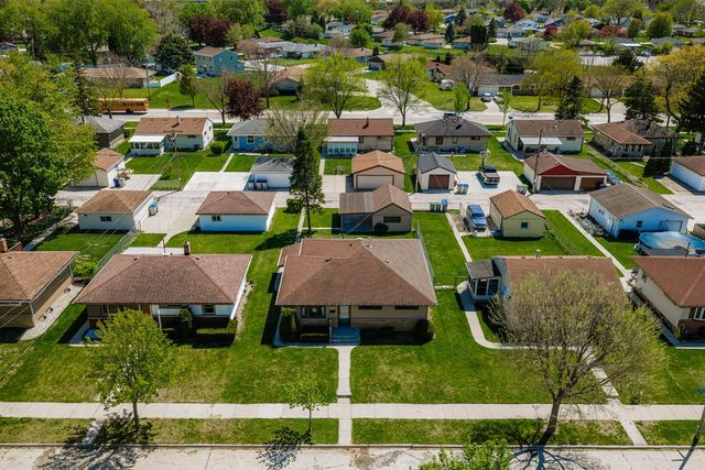 5525 W Leroy AVENUE, Milwaukee, WI 53220