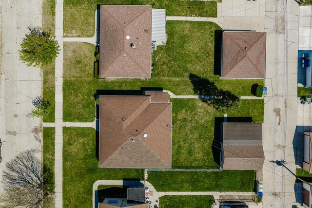 5525 W Leroy AVENUE, Milwaukee, WI 53220