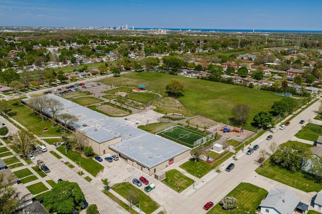 5525 W Leroy AVENUE, Milwaukee, WI 53220