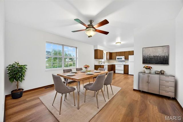 7 Countryside Drive, St Charles, MO 63304