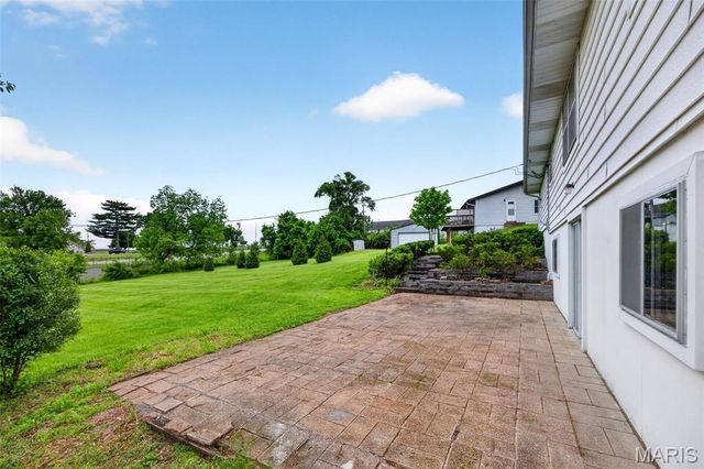 7 Countryside Drive, St Charles, MO 63304
