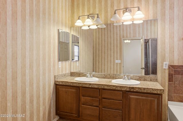 792 W Paseo Celestial, Sahuarita, AZ 85629