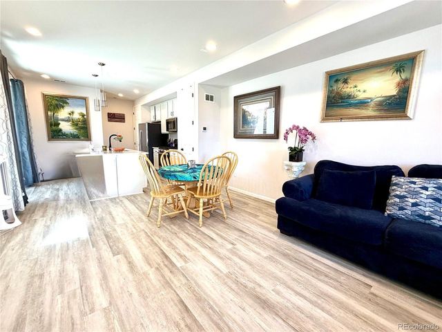 22876 E Tufts Pl A, Aurora, CO 80015