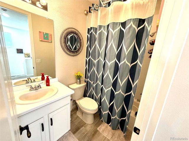 22876 E Tufts Pl A, Aurora, CO 80015