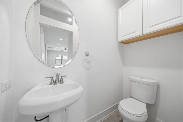 603 Edgewood Street B, Houston, TX 77023
