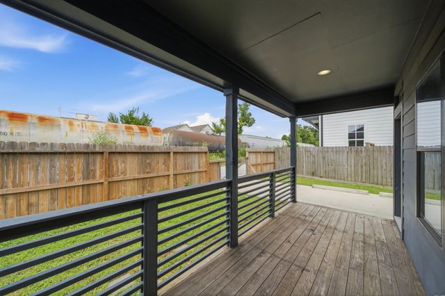 603 Edgewood Street B, Houston, TX 77023