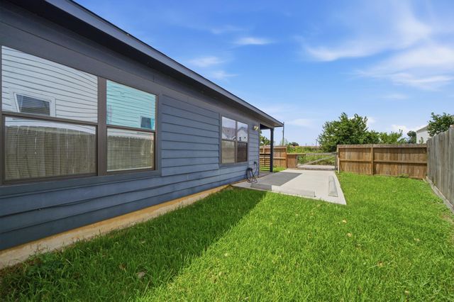 603 Edgewood Street B, Houston, TX 77023