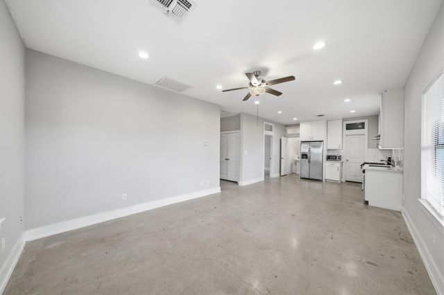 603 Edgewood Street B, Houston, TX 77023