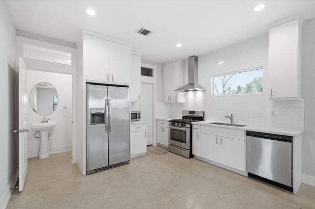 603 Edgewood Street B, Houston, TX 77023