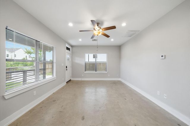 603 Edgewood Street B, Houston, TX 77023