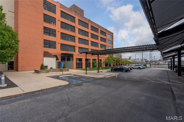 4100 Forest Park Avenue 203, St Louis, MO 63108