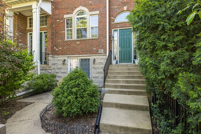 850 Shandrew Drive, Naperville, IL 60540