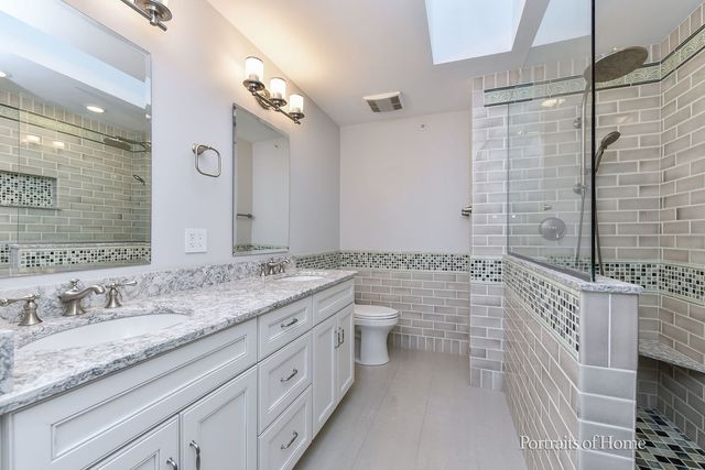 850 Shandrew Drive, Naperville, IL 60540