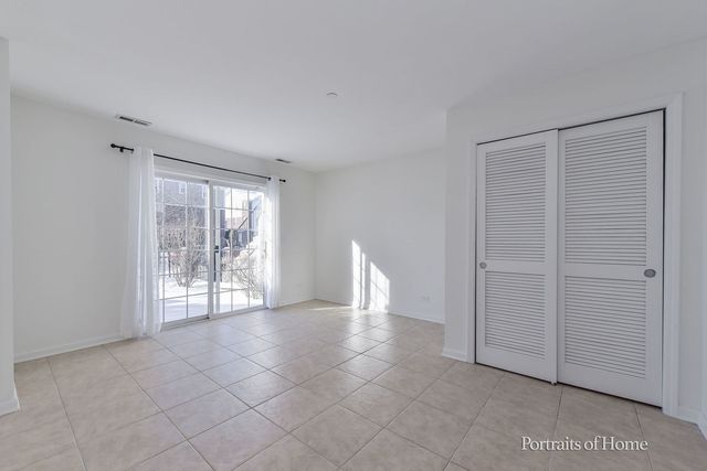 850 Shandrew Drive, Naperville, IL 60540