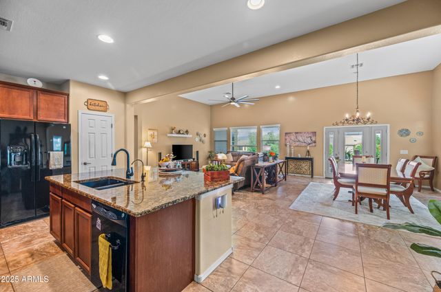 42774 W DARTER Drive, Maricopa, AZ 85138