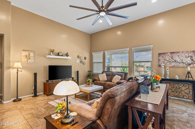 42774 W DARTER Drive, Maricopa, AZ 85138